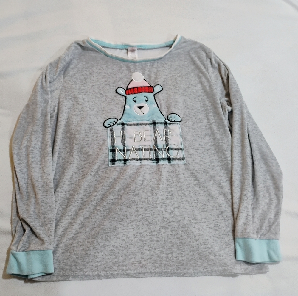 Holiday Time Grey Long-Sleeve Pajama Top with Mint Trim and Red Beanie Bear